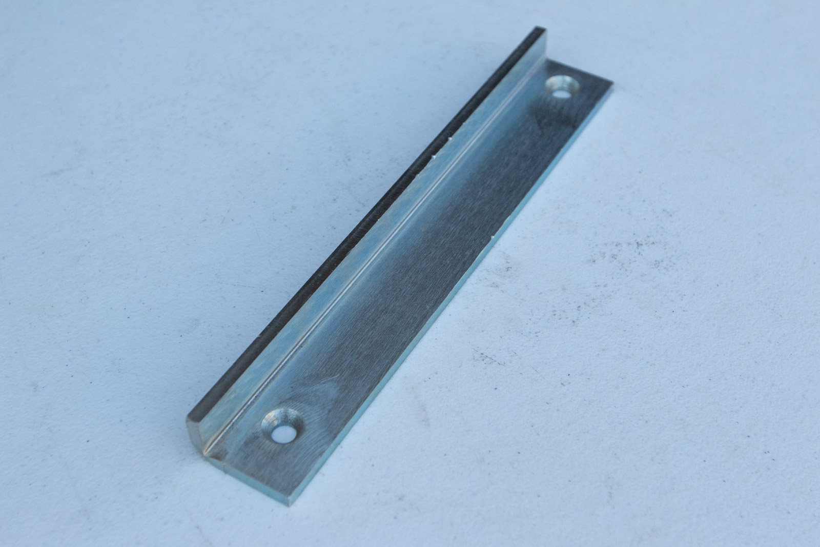Hesston baler rail